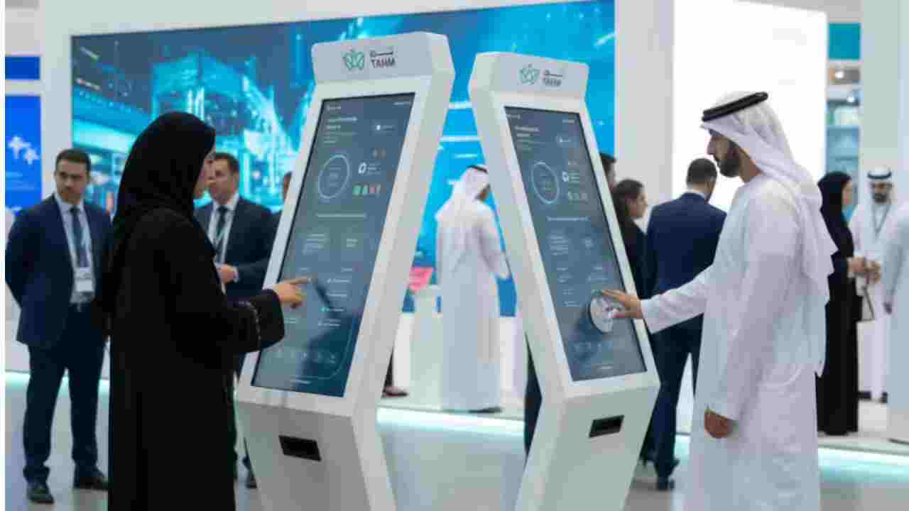 Abu Dhabi Unveils World’s First AI-Powered Public Servant at GITEX Global 2025