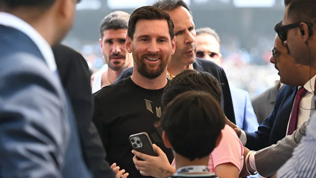 Lionel Messi Arrives in Mumbai Amid Massive Security Deployment