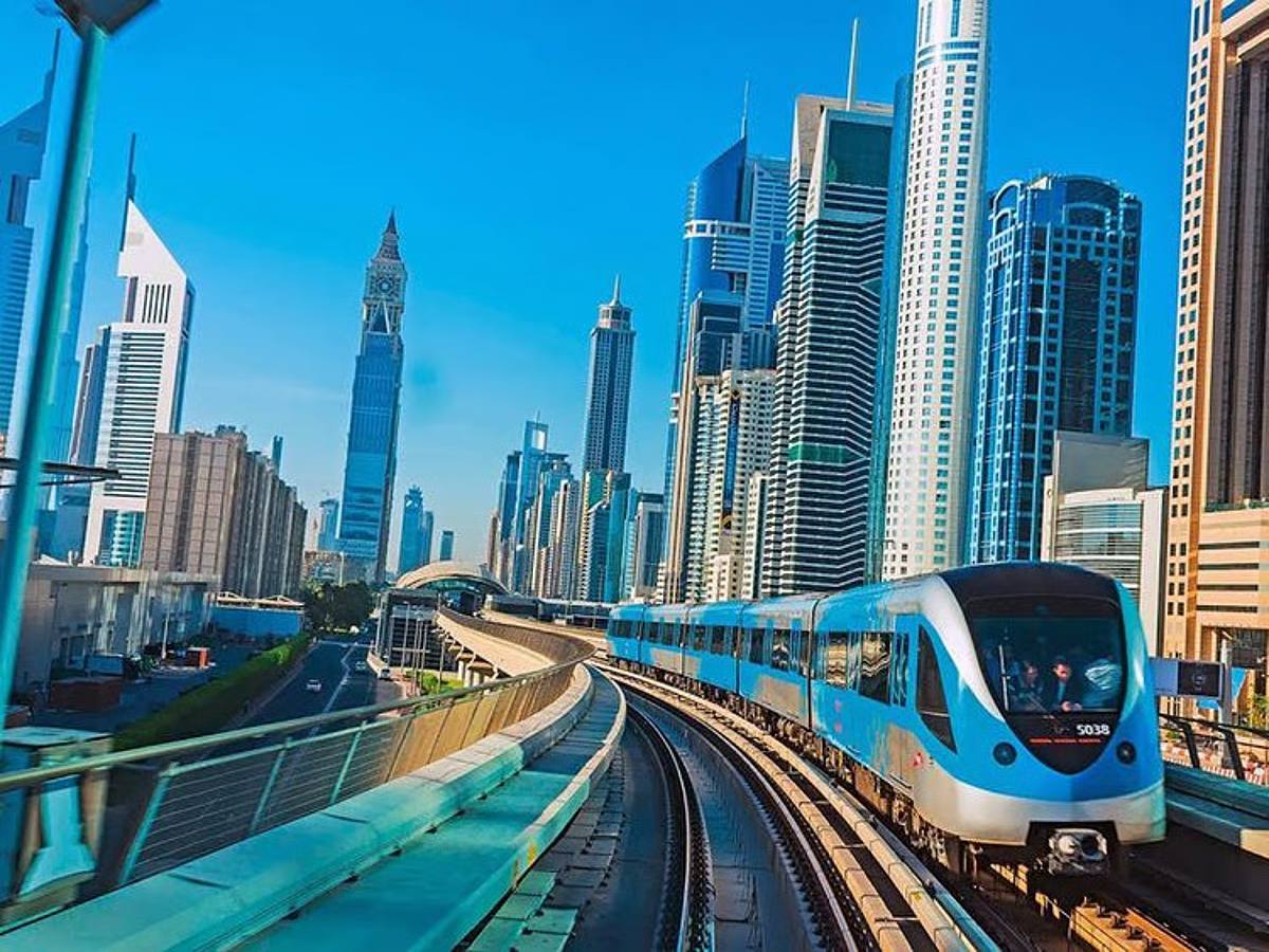 Dubai Metro to run 43 hours as RTA announces New Year’s Eve transport plan