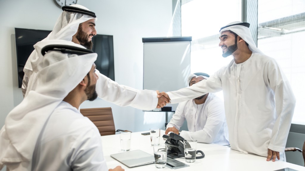 UAE Sets Dh6,000 Minimum Wage for Emiratis in Private Sector from 2026