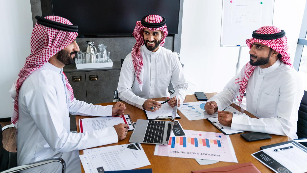 Saudi Arabia Raises Saudisation to 60% in Marketing and Sales Jobs