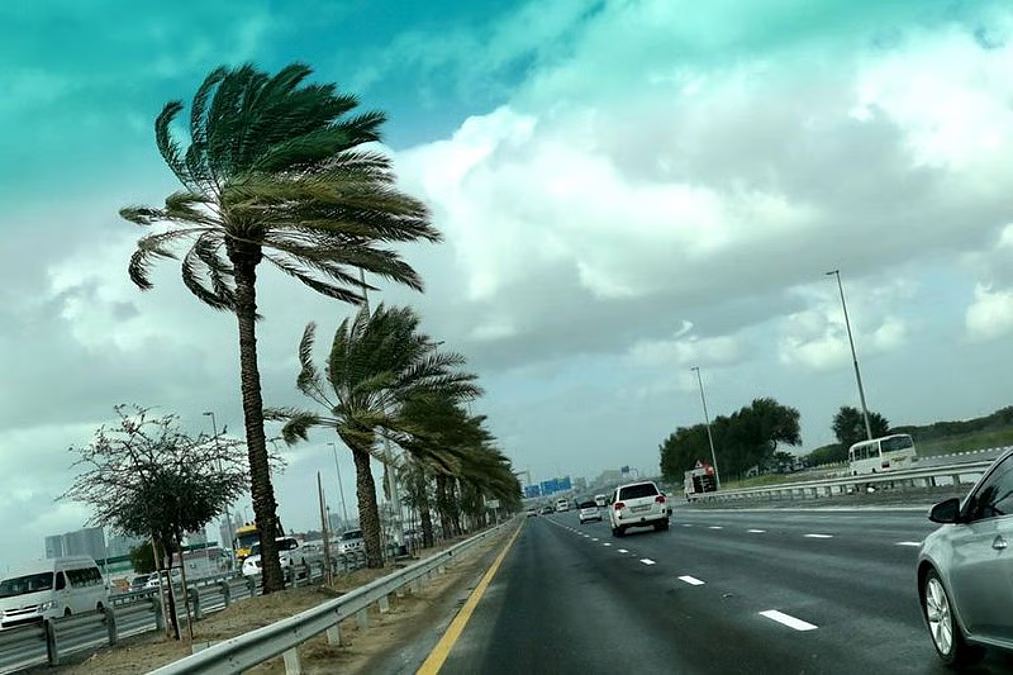 UAE Forecast: Unsettled Winter Weather Brings Cloudy Skies and Possible Rain